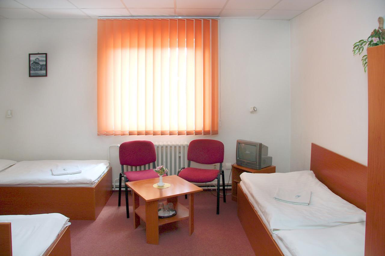 Penzion Olympia** Banska Bystrica Exterior photo